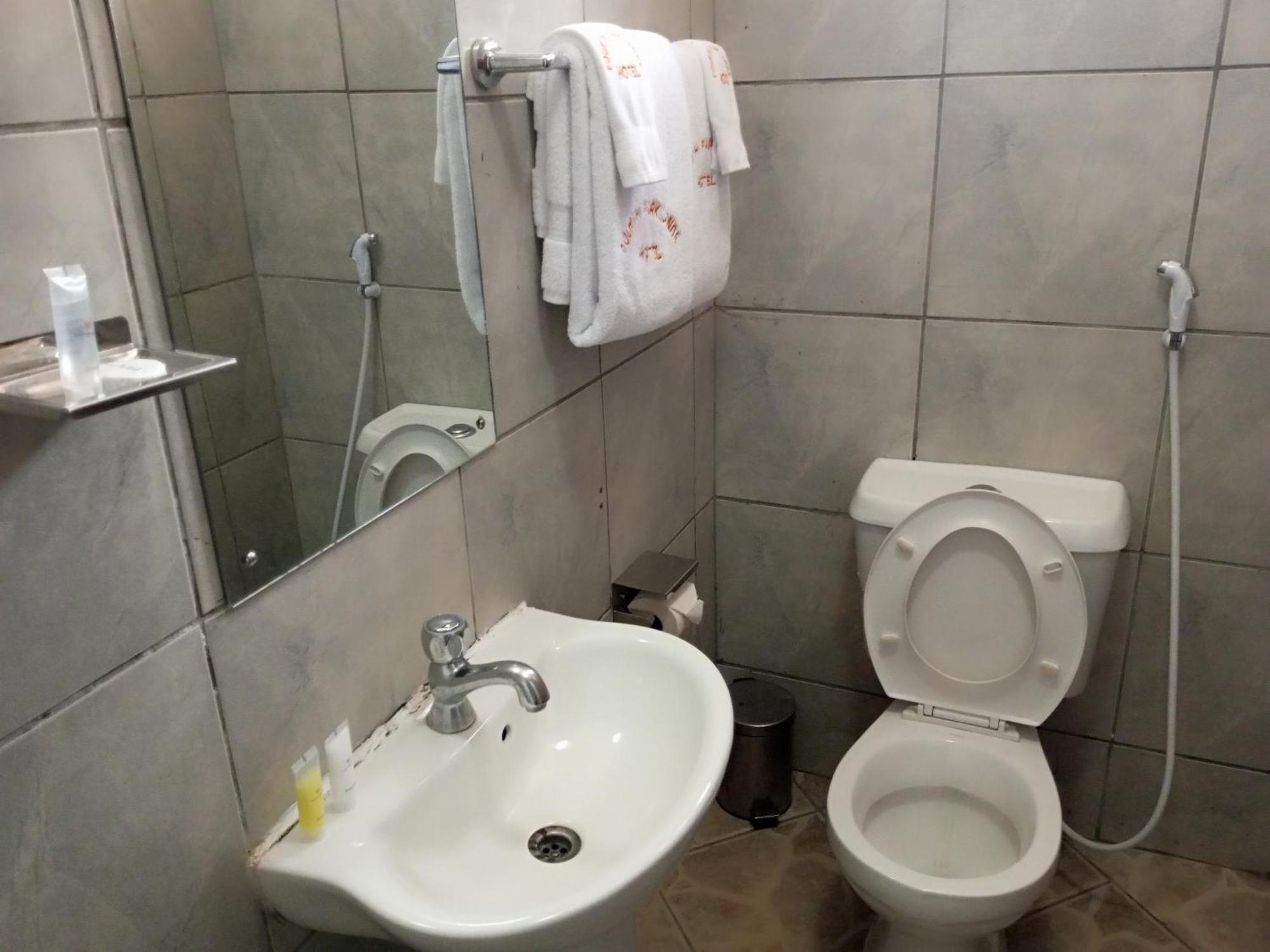 ניירובי Fourth Parklands Hotel מראה חיצוני תמונה
