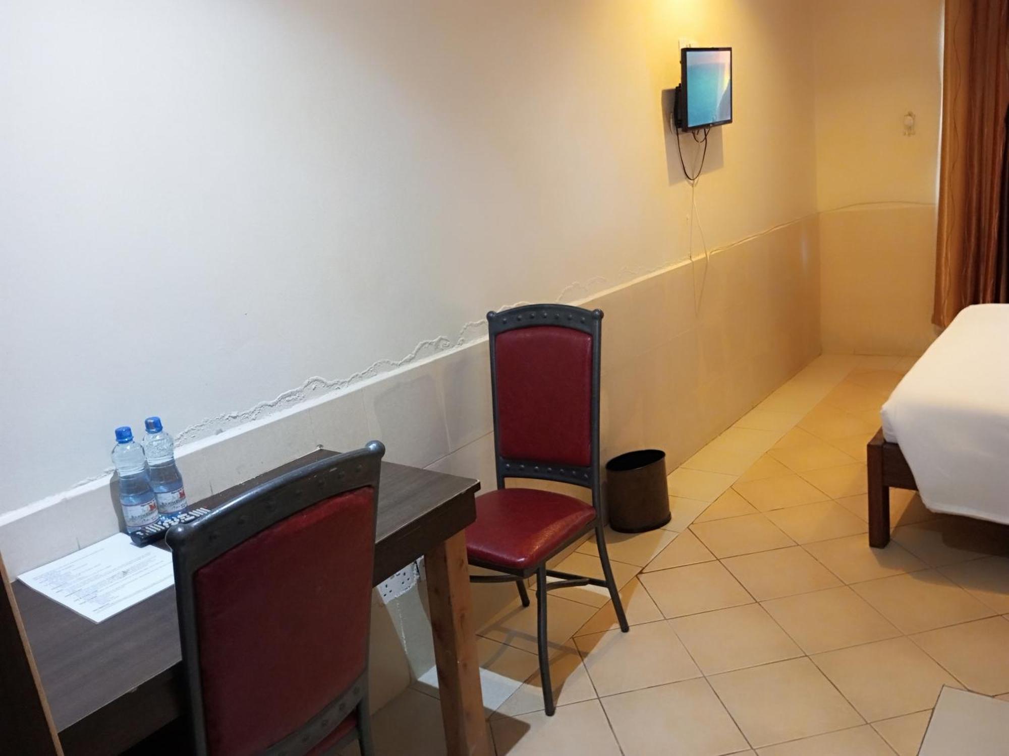 ניירובי Fourth Parklands Hotel מראה חיצוני תמונה